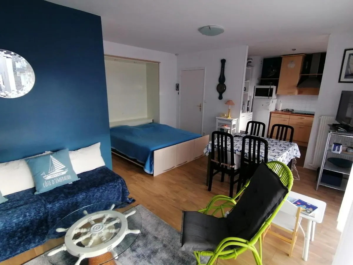 Studio Proche Mer Dinard 0*,  France